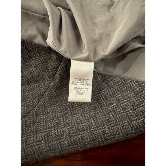 Banana Republic Wool Knee Length Skirt Heritage Gray Button Accent Pockets Sz 14 - Picture 11 of 11